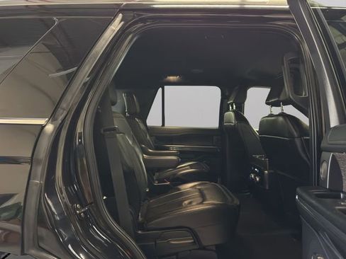 Used 2021 Ford Expedition Limited image 19