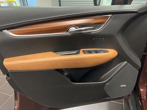 Certified 2022 Cadillac XT5 Premium Luxury w/ Technology Package image 10