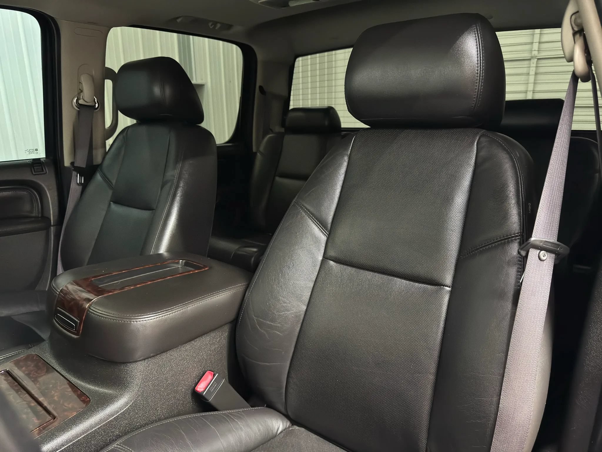 Used 2012 GMC Sierra 2500 Denali w/ Suspension Package, Off-Road AWD/4WD image 10