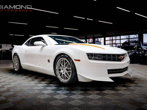 Used 2010 Chevrolet Camaro SS w/ LPO, Ground Effects Package image 27