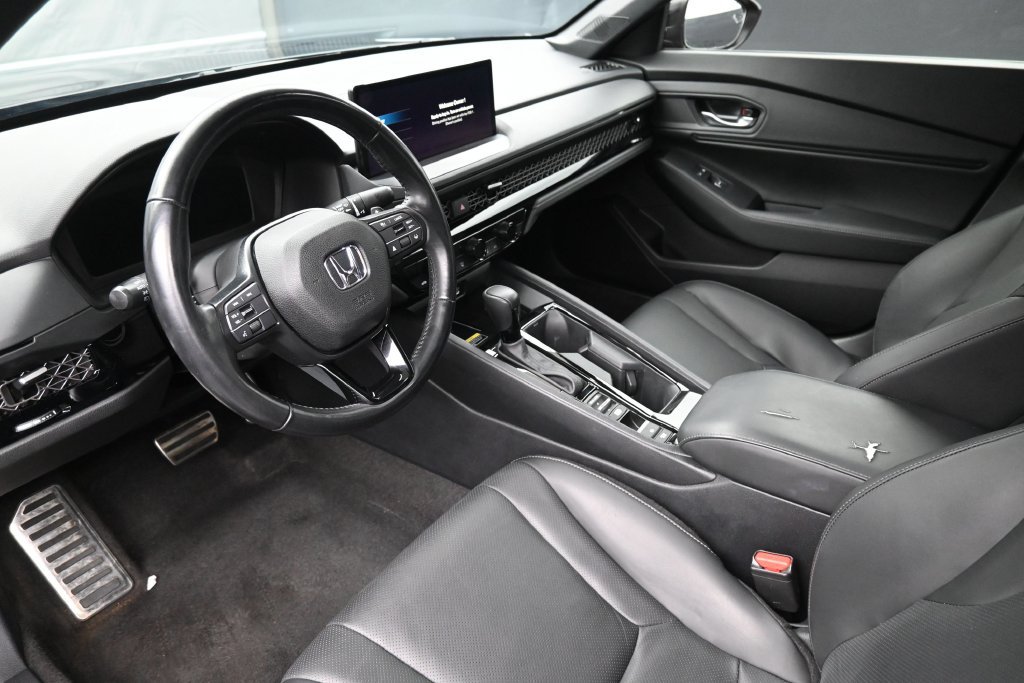Used 2025 Honda Accord Sport image 29