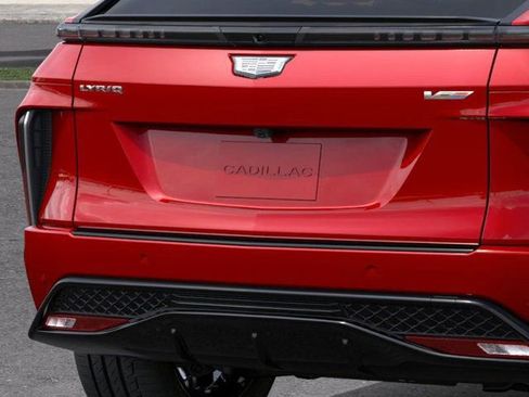 New 2026 Cadillac Lyriq V image 14