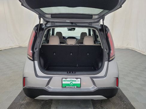 Used 2025 Kia Soul LX image 29