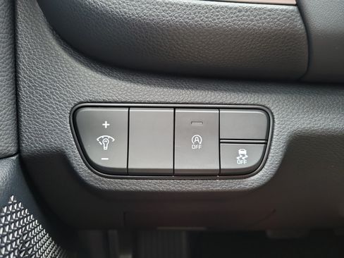Certified 2026 Kia Seltos EX w/ EX Sunroof Package FWD image 23