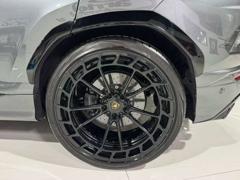 Used 2019 Lamborghini Urus image 55