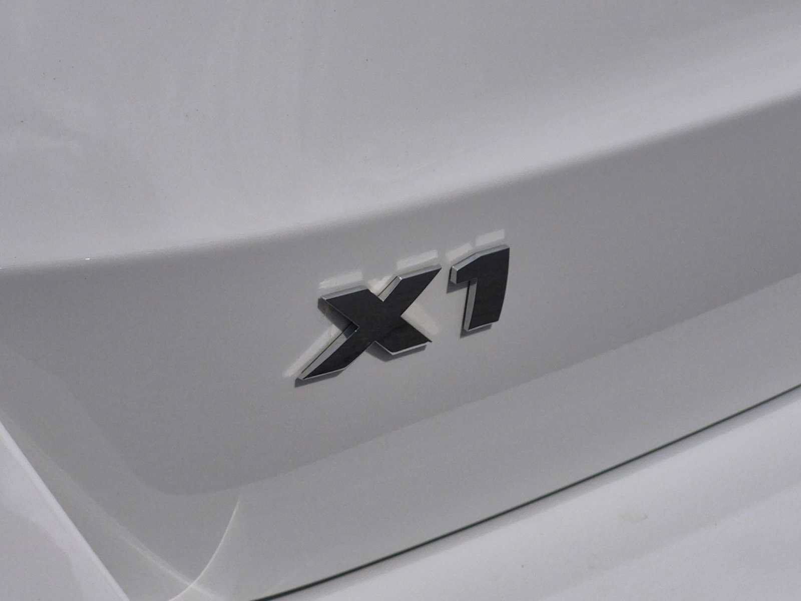 Used 2025 BMW X1 M35i w/ Shadowloine Package AWD/4WD image 13