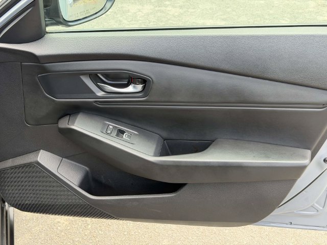 Used 2025 Honda Accord SE image 5