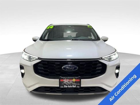 Used 2024 Ford Escape ST-Line Select image 2