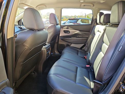 Certified 2024 Nissan Murano SV w/ SV Midnight Edition Package image 9