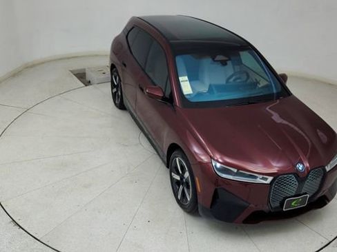 Used 2023 BMW iX xDrive50 w/ Premium Package image 81