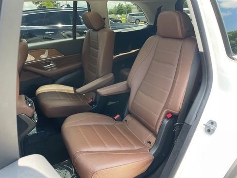Certified 2024 Mercedes-Benz GLS 450 4MATIC image 18