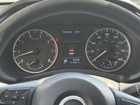 Used 2025 Nissan Sentra S FWD image 38