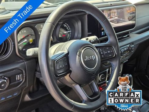 Used 2024 Jeep Wrangler Unlimited Rubicon 4xe AWD/4WD image 18