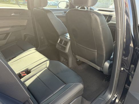Used 2023 Volkswagen Atlas Cross Sport SE w/ Panoramic Sunroof Package AWD/4WD image 30