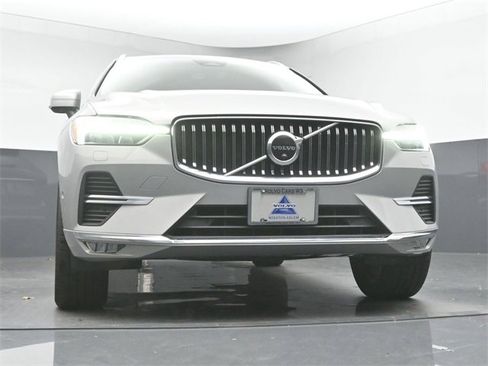 Used 2022 Volvo XC60 B5 Inscription w/ Advanced Package image 39