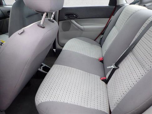 Used 2006 Ford Focus SES image 8