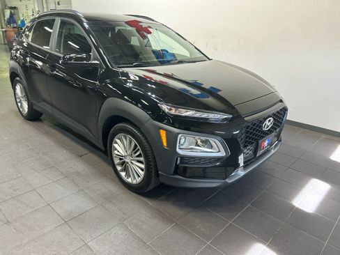 Used 2020 Hyundai Kona SEL Plus AWD/4WD image 2