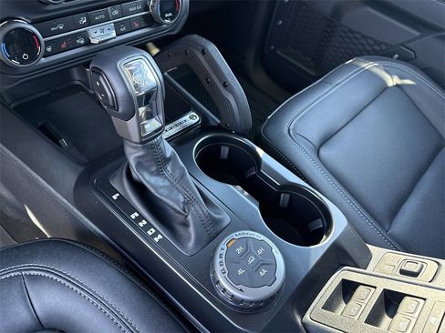 New 2025 Ford Bronco Badlands w/ Sasquatch Package image 31