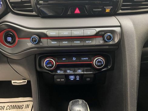 Used 2019 Hyundai Veloster Turbo image 26