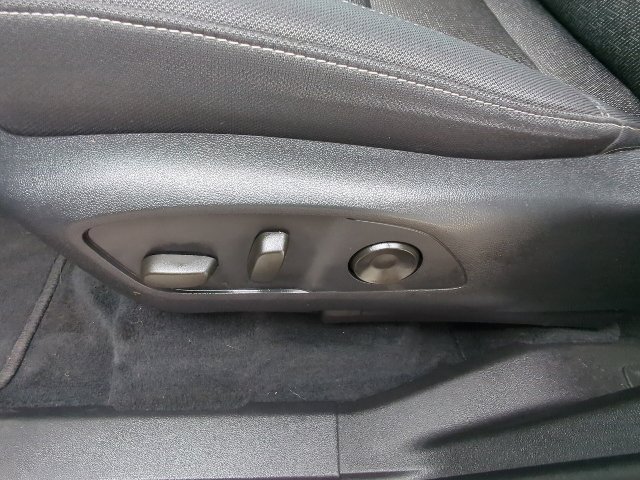 Used 2024 Chevrolet Traverse LT FWD image 11