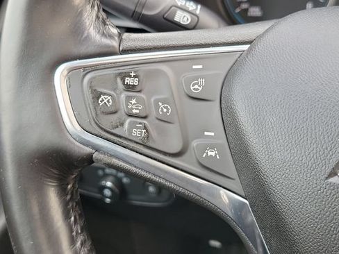 Used 2018 Chevrolet Equinox Premier FWD image 17