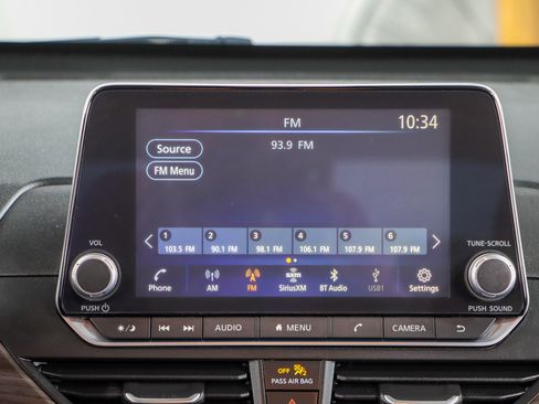 Used 2024 Nissan Altima 2.5 SV FWD image 19