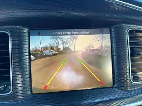 Used 2016 Dodge Charger R/T Scat Pack w/ Technology Group image 29