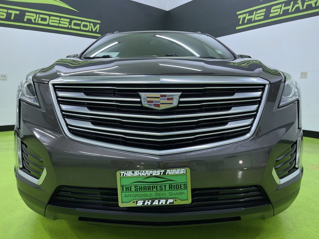 Used 2019 Cadillac XT5 FWD image 3