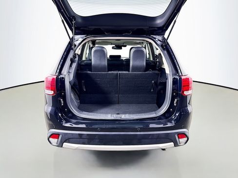 Used 2017 Mitsubishi Outlander SE image 14