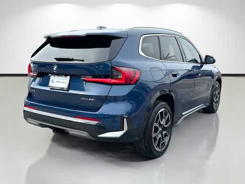 Used 2025 BMW X1 xDrive28i w/ Technology Package AWD/4WD image 3