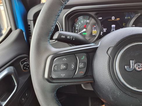 Used 2024 Jeep Wrangler Unlimited Rubicon 4xe AWD/4WD image 41