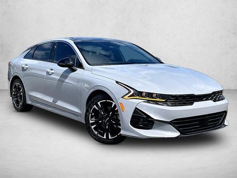 Used 2023 Kia K5 GT-Line image 11