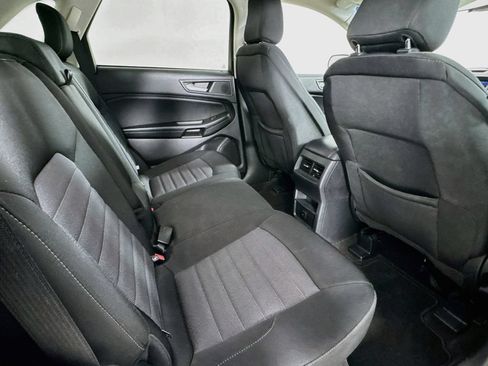 Used 2020 Ford Edge SE FWD image 31