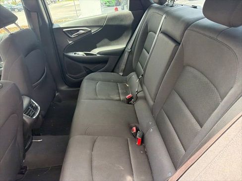 Used 2025 Chevrolet Malibu LT FWD image 8