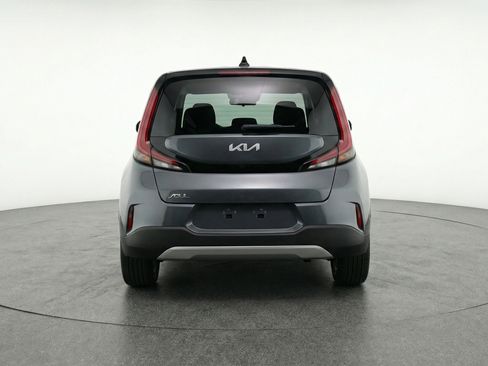 Used 2025 Kia Soul LX w/ LX Technology Package image 7