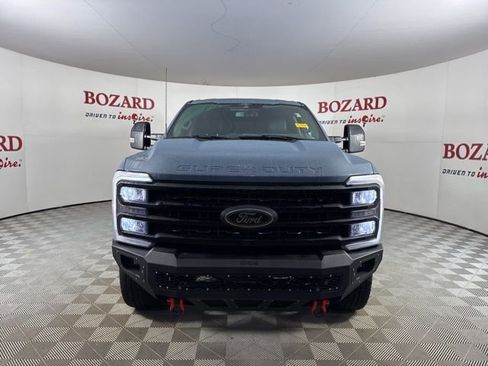 Used 2023 Ford F250 Lariat w/ Lariat Ultimate Package image 2