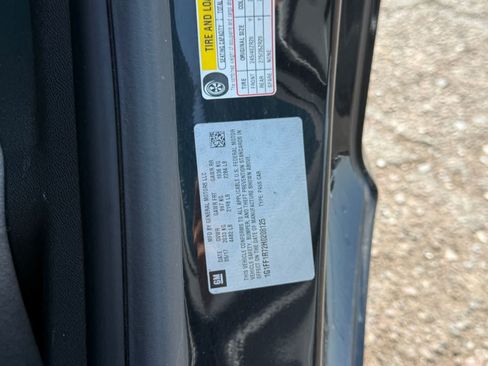 Used 2017 Chevrolet Camaro SS RWD image 24