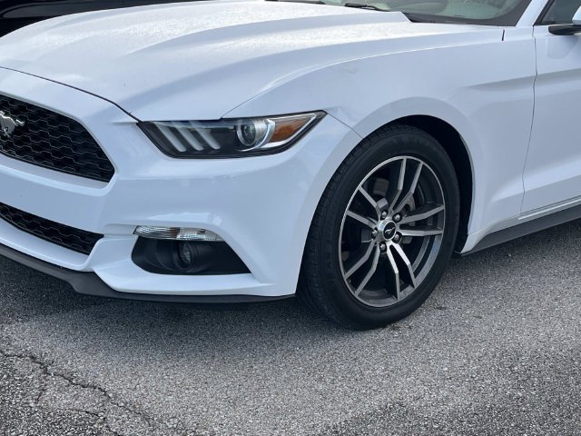 Used 2017 Ford Mustang Premium RWD image 8