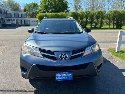 Used 2013 Toyota RAV4 LE FWD image 2