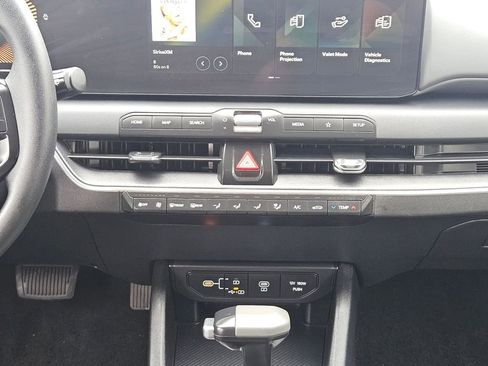 Used 2025 Kia K4 LXS image 20