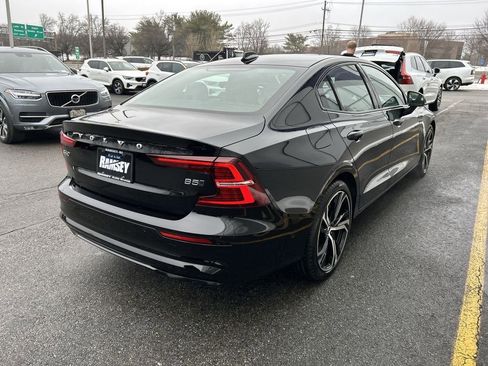 Certified 2025 Volvo S60 B5 Plus image 8
