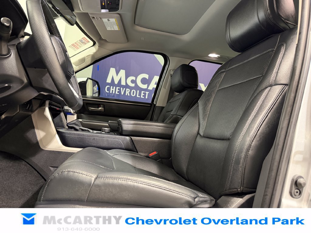 Used 2024 Toyota Sequoia SR5 w/ SR5 Premium Package AWD/4WD image 26