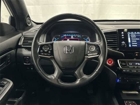 Certified 2022 Honda Pilot Black Edition image 15