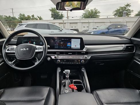 Used 2025 Kia Telluride S AWD/4WD image 5