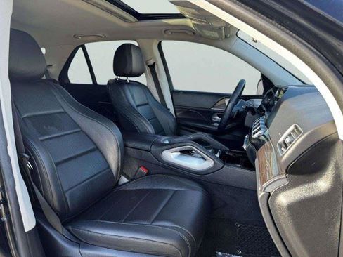 Used 2020 Mercedes-Benz GLE 450 4MATIC w/ Premium Package image 48
