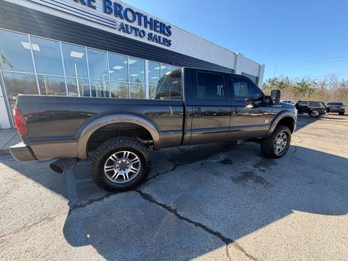 Used 2016 Ford F250 King Ranch w/ FX4 Off-Road Package image 4
