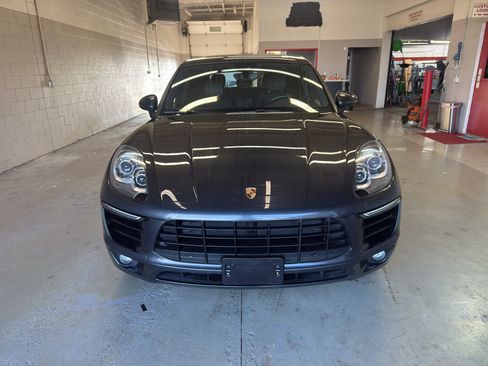 Used 2017 Porsche Macan AWD/4WD image 2
