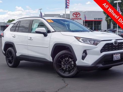 Certified 2021 Toyota RAV4 XLE AWD/4WD image 7