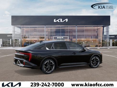 New 2025 Kia K4 GT-Line image 6