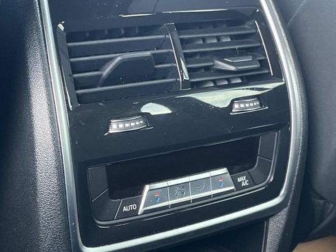 Used 2021 BMW X5 xDrive40i w/ Convenience Package image 15